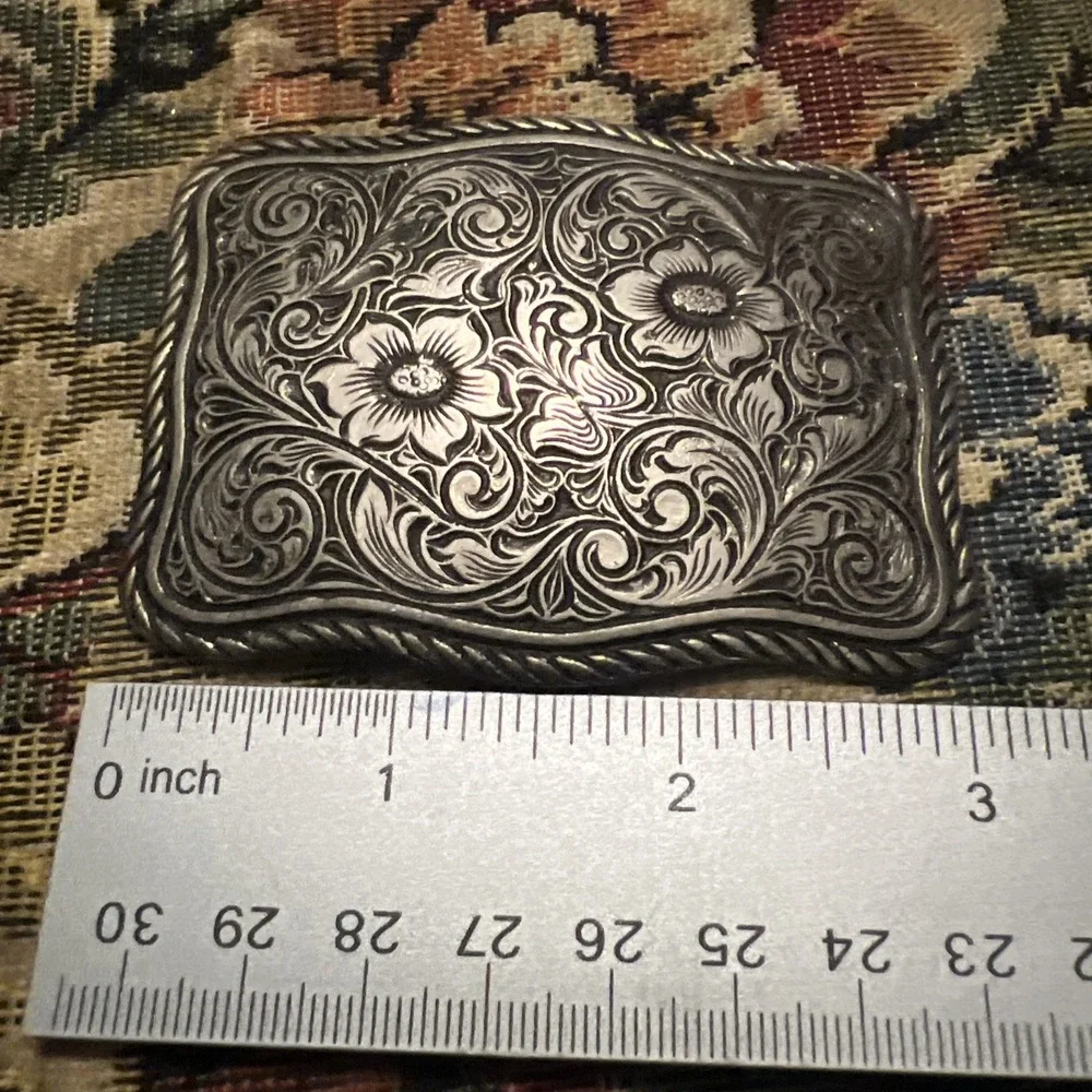 Western Dual Floral Engraved  Silver Tone Rope Border Rectangle Belt Buckle
